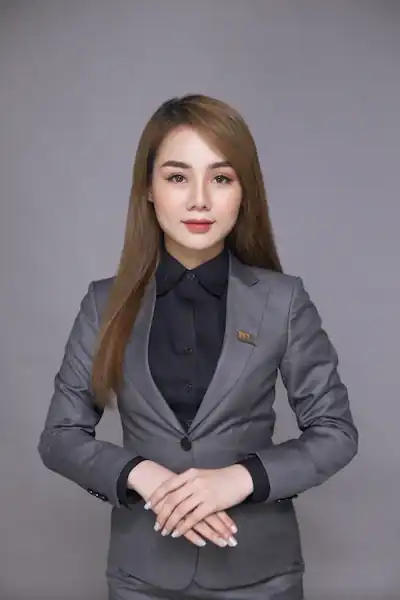 Portrait of Sophie Hart